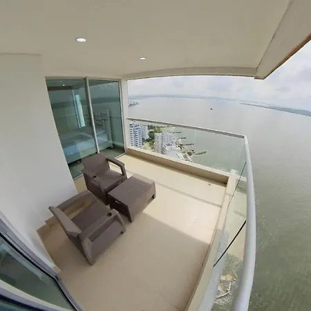 3 Bedrooms 33rd Floor